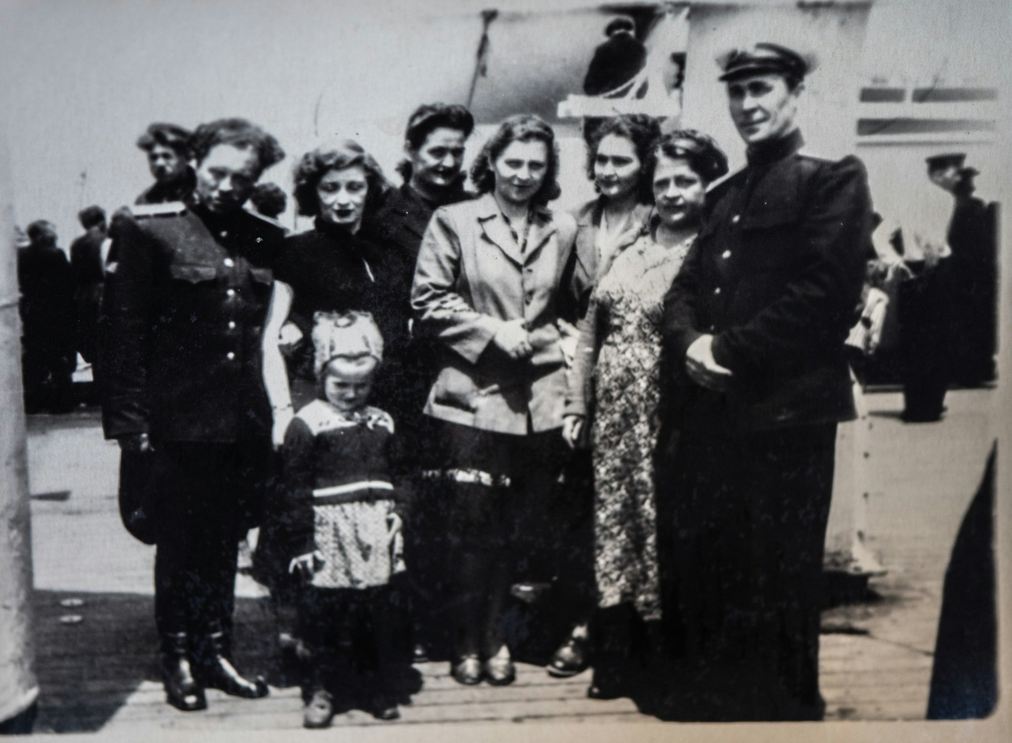 On blood-lines, forks and survivors